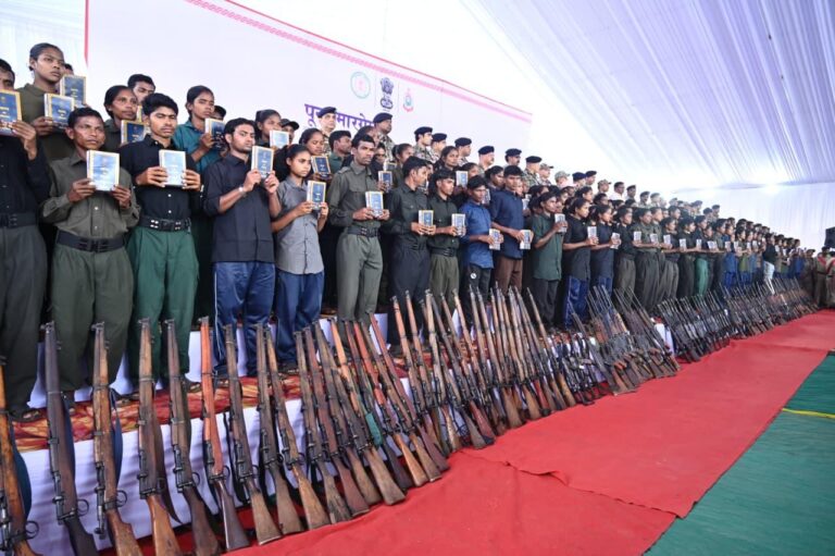 ‘पूना मारगेम – पुनर्वास से पुनर्जीवन’: दण्डकारण्य के 210 माओवादी कैडर लौटे समाज की मुख्यधारा में
