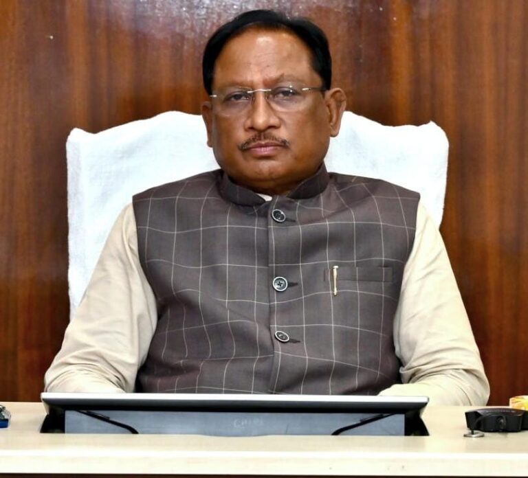 गुणवत्तापूर्ण कार्य करते हुए सिंचाई परियोजनाओं के कार्य में लाएँ गति – मुख्यमंत्री  विष्णु देव साय