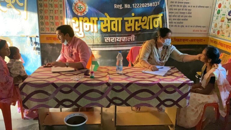 शुभा सेवा संस्थान सरायपाली द्वारा निरंतर लगाया जा रहा निःशुल्क स्वास्थ्य शिविर