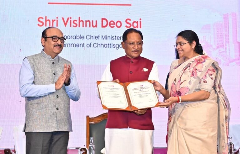 आधुनिक ऑनलाइन तकनीकों ने बढ़ाई आबकारी विभाग की पारदर्शी व्यवस्था में विश्वसनीयता